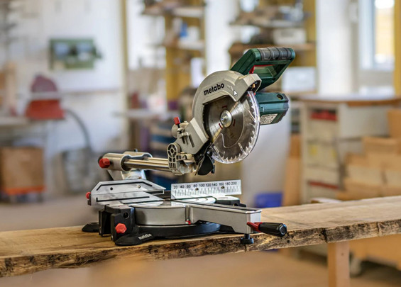 Аренда торцовочной пилы Metabo KGS 254M