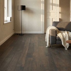 Шлифовка тёмного паркета в квартире после ремонта